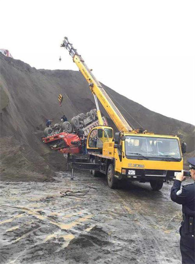 绥芬河上犹道路救援